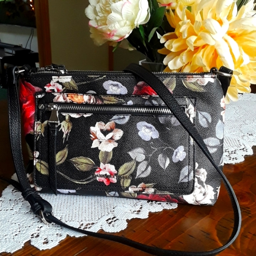 Dana Buchman crossbody purse
